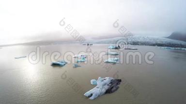 冰岛冰川和老冰河-广角鸟瞰图