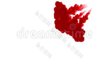 一股深红色的墨水在水中蔓延，在白色的背景上。 作为阿尔法通道使用卢马哑光