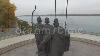 基辅传奇创始人纪念碑：基辅基、谢克、霍里夫和利比德