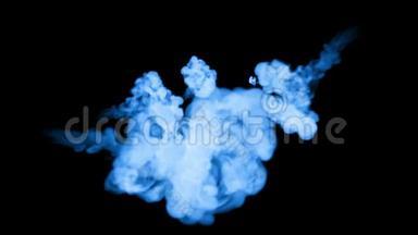 <strong>荧光</strong>蓝墨水或烟雾，在<strong>黑色</strong>上缓慢地隔离。 蓝色的水粉溅在水里。 用于油墨背景