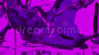 透明紫漆填充屏幕，阿尔法通道包括像卢马哑光。 3D渲染4