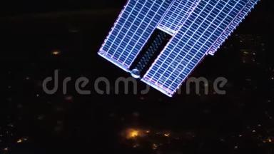 从国际空间站上<strong>看到地球</strong>。 夜间对行星<strong>地球</strong>的空间探索。 这段视频的元素由美国宇航局提供。