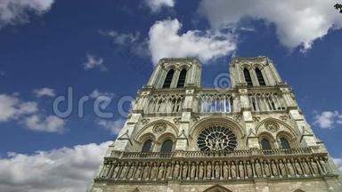 巴黎圣母院，又称圣母院或简单的圣母院，是一座哥特式的罗马天主教巴黎大教堂