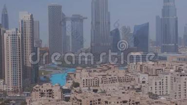 迪拜市中心的天际线与<strong>哈利</strong>法塔和其他塔的全景从迪拜的顶部