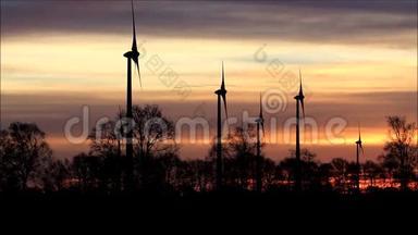 日落时风力涡轮机，风能