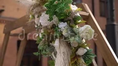 婚礼用鲜花装饰。 结婚典礼用花束。 很棒的派对。