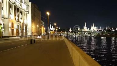 晚上靠近克里姆林宫的莫斯科莫斯科莫斯科莫斯科莫斯科莫斯科河堤--俄罗斯最受欢迎的景色