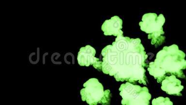 黑色背景上的绿色荧光墨水溶于水中。 在计算机上建模的美丽<strong>效果</strong>。 3d渲染