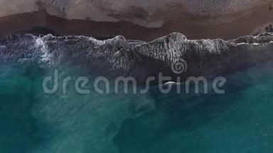大西洋上沙漠黑色海滩的<strong>俯视</strong>图.. 特内里费岛海岸。 空中无人驾驶飞机的海上<strong>镜头</strong>