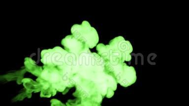 绿光油墨溶于<strong>水</strong>的三维渲染，油墨注入的模拟，luma matte的vfx效果。黑底绿字