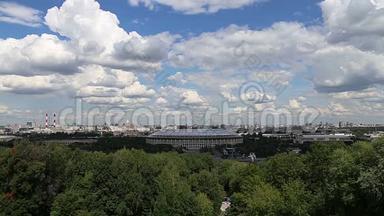 从斯派洛山或沃罗比戈里观景台俯瞰莫斯科市中心--俄罗斯莫斯科。