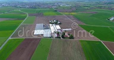 飞越德国欧洲的农业区。 德国的乡村。 欧洲农业