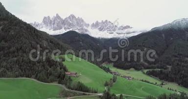 意大利阿尔卑斯山的白云石