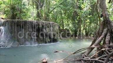 泰国西部埃拉万国家公园的埃拉万瀑布