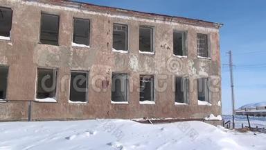 俄罗斯北部楚科卡市煤矿废弃房屋。