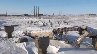俄罗斯北部Chukotka废弃的城市煤矿。