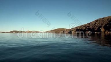 新地球Vaigach岛<strong>北冰洋</strong>海岸和水面..