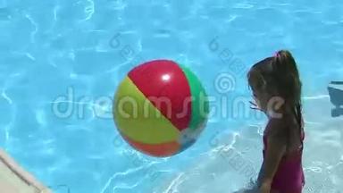 儿童游泳池游泳