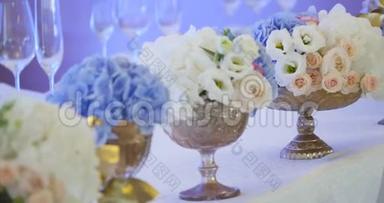 婚礼用花桌装饰，花饰婚礼用花桌，婚礼花店