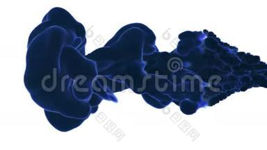 蓝色墨水滴在水中，用阿尔法面具溶解在缓慢的运动中。 使用它作为背景，过渡或覆盖。 3d