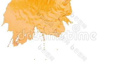 一股非常美丽的橙色液体，类似于糖浆或柠檬水，落在屏幕上。 慢速射击