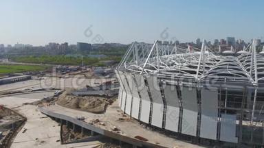 足球场建设与重建鸟瞰图.. 重建体育场以举办世界各地的比赛
