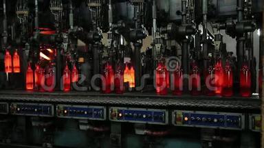 <strong>自动化</strong>生产线工厂生产玻璃瓶