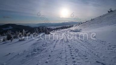 乌克兰喀尔巴阡山滑雪胜地德拉戈布拉特
