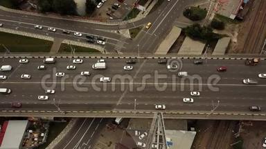 无人机视野-抽象的道路交通堵塞顶部视图，交通概念6