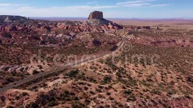 <strong>美国西部</strong>沙漠中的红鸽岩大规模的高岩石
