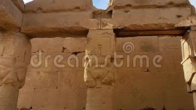 丹德拉寺或哈霍尔寺的美丽内部。 埃及，丹德拉，靠近肯城的古埃及神庙..